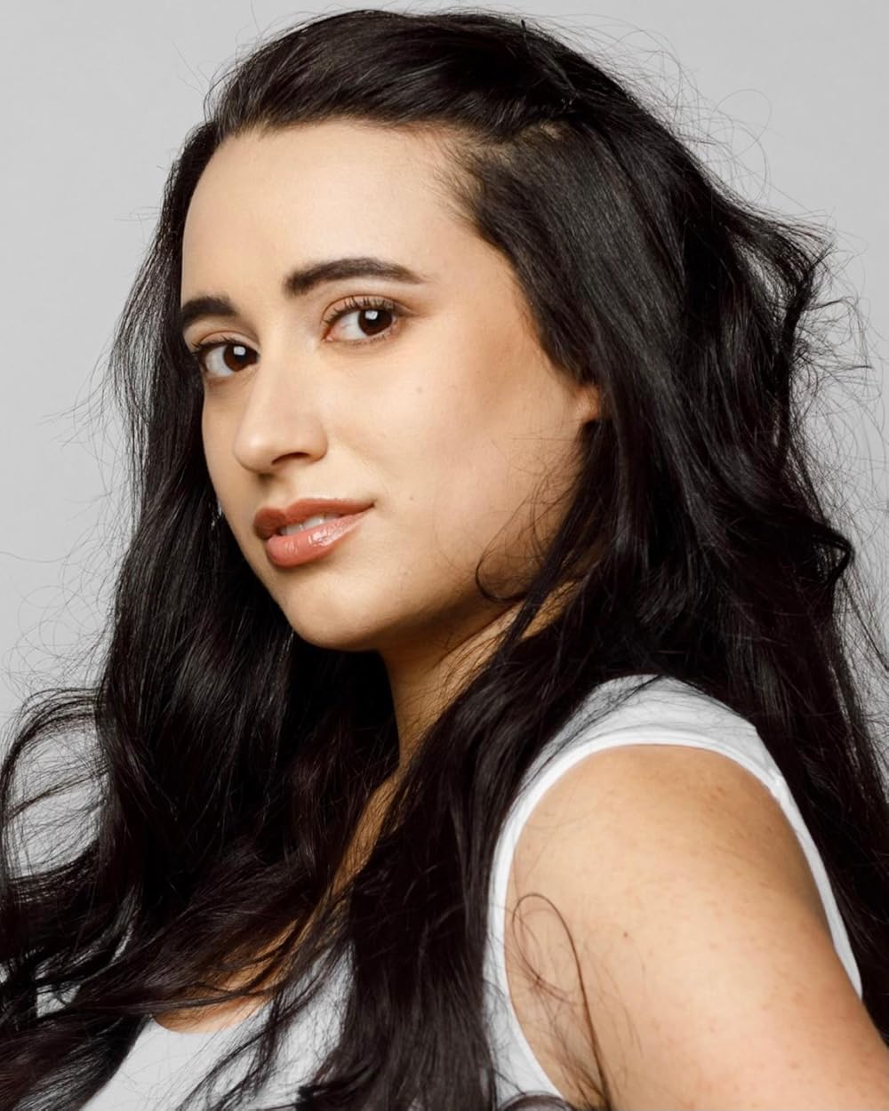 Meet Charlotte Banks: Actor, Swiftie, & Pet Lover on the Rise